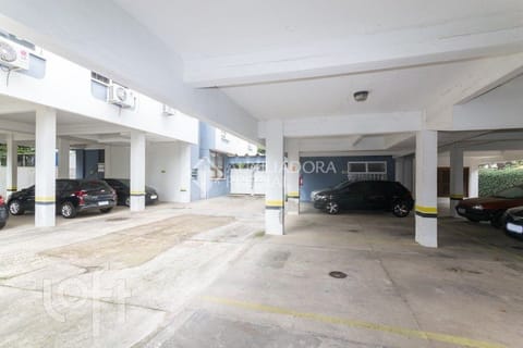 Image 28 - 227142